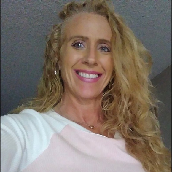 suzzietaw